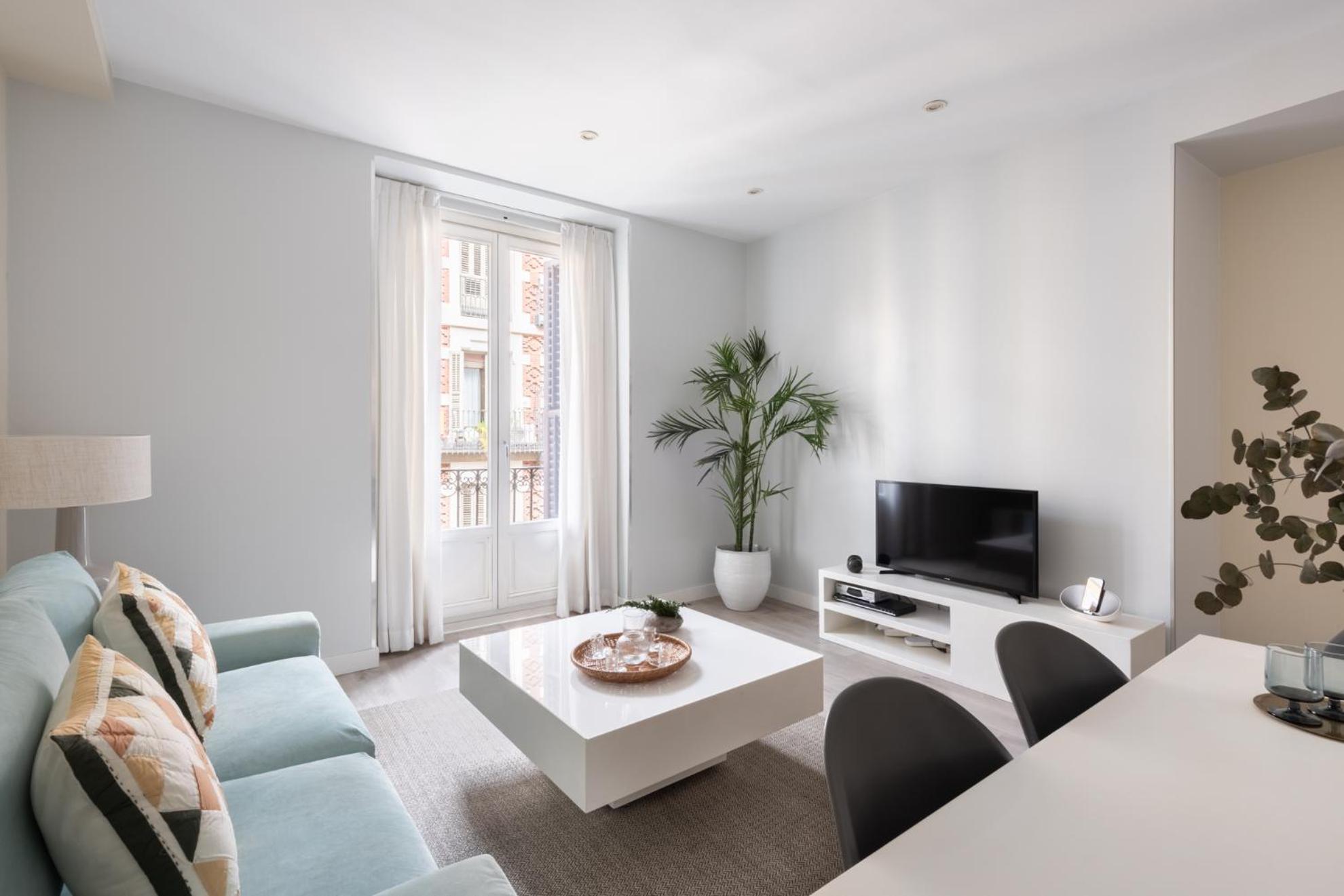 Carretas Apartments Madrid Exterior photo